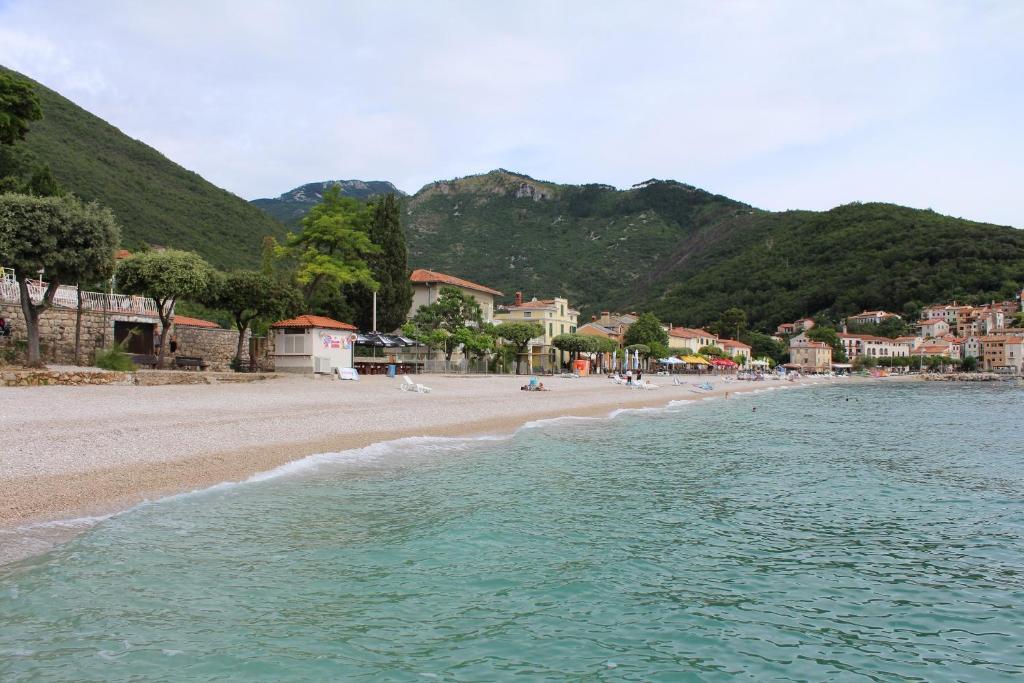 Apartments Dalia Lovran Εξωτερικό φωτογραφία